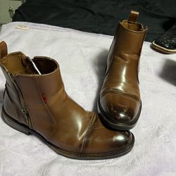 Brown dress shoes