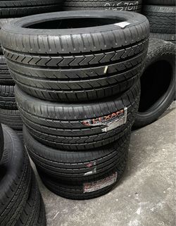 245/45ZR20 and 275/40ZR20 lexani set of matching staggered  4 tires 400$ plus tax for 4 .  Mount available but not included.  Wheel alignment availabl
