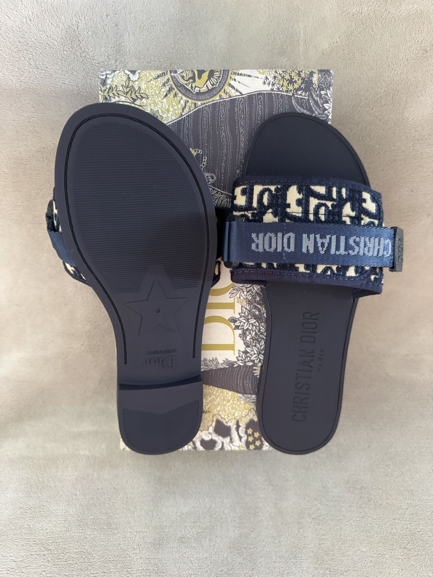 CD Women Sandals/slides