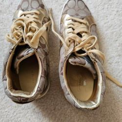 Coach Shoes 8.5