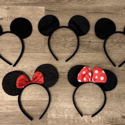 🐭 🎀 5 Mickey and Minnie Mouse Headbands (brand new)