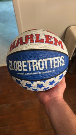 Harlem Globe Trotters Basketball Signed