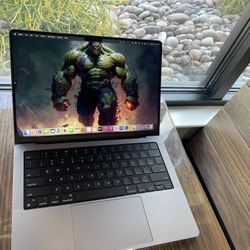 Late. 2021. Macbook Pro 14. Inch.   M1 Pro /16Gb Ram /500 Ssd 