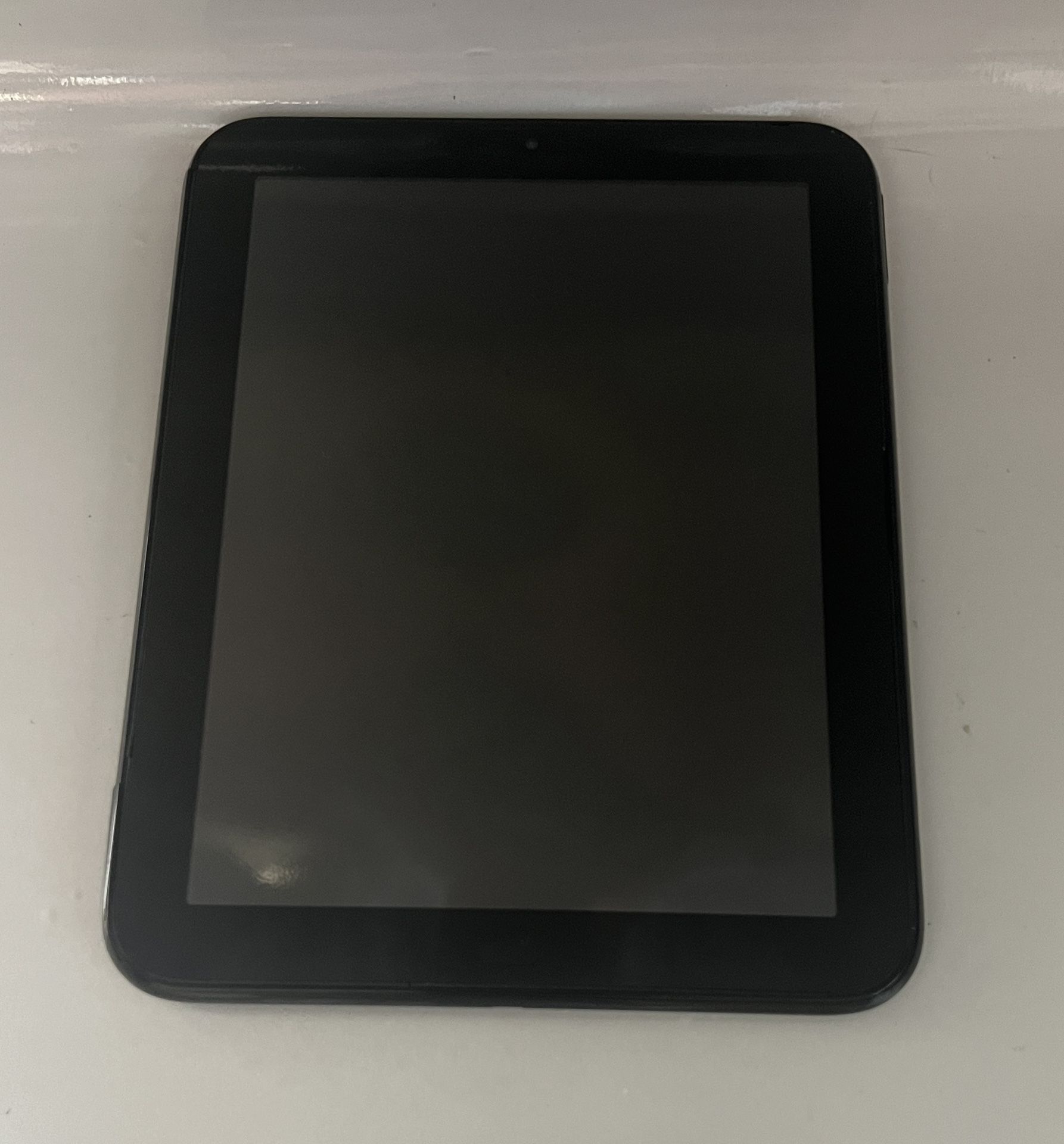 HP TouchPad 16GB or 32GB Wi-Fi 9.7" Glossy Black For Repair-Doesn't power on