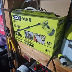 Ryobi  ONE+ 320 Psi Cordless Power Cleaner