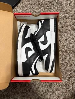 Panda dunks