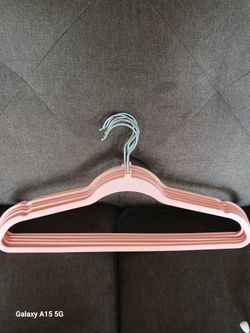 Non Slup HANGERS
