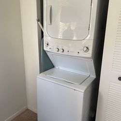 Washer/ Dryer Combo 