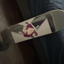 BRAND NEW Skateboard 