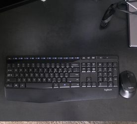 Logitech K345 Keyboard and Mouse