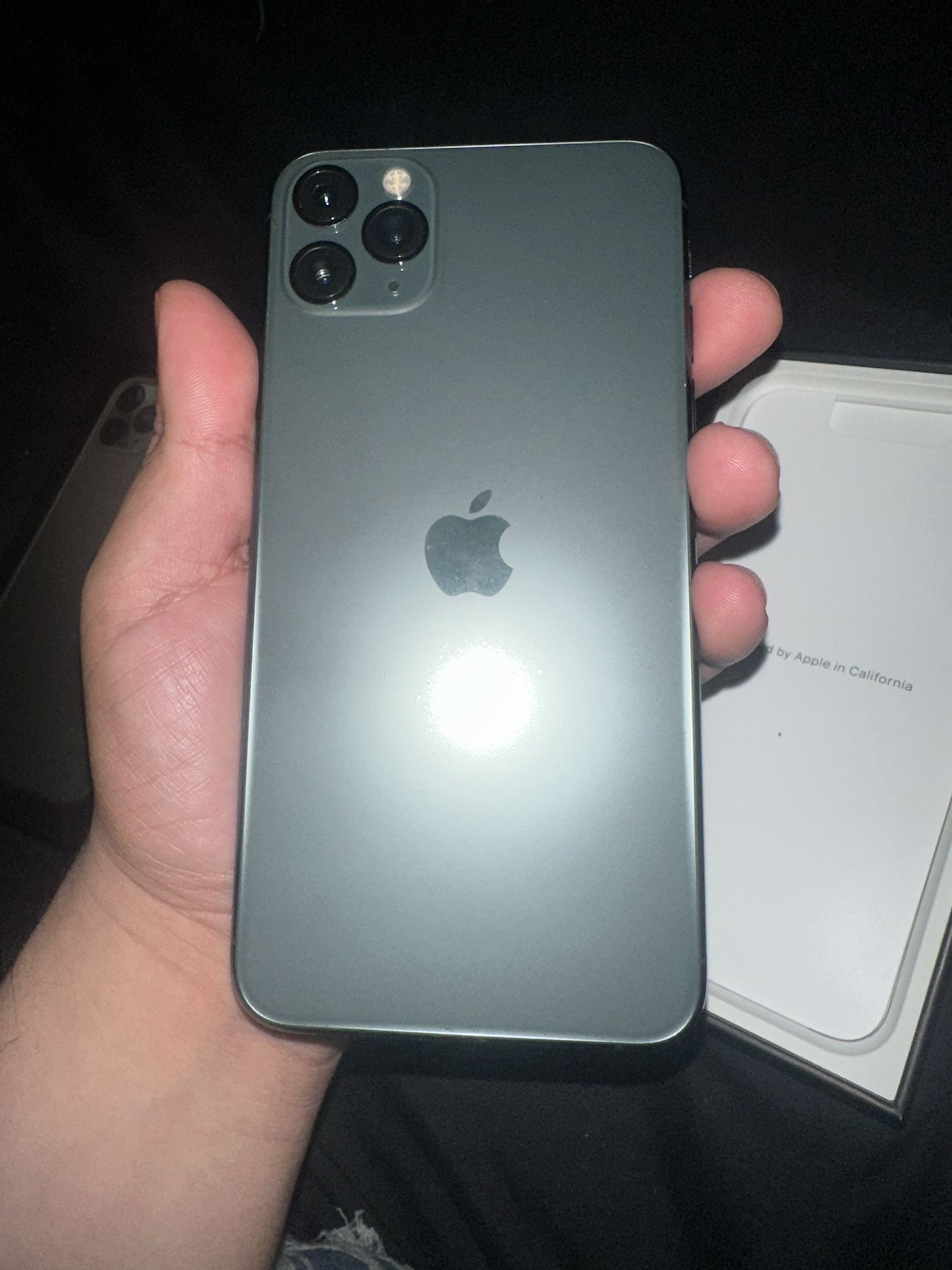 iPhone 11 Pro Max Olive Green 256 GB