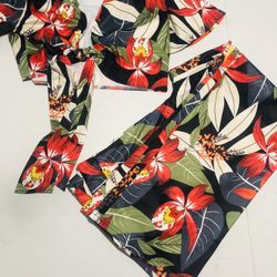 Beautiful Hawaiian Print Pants Set Size L