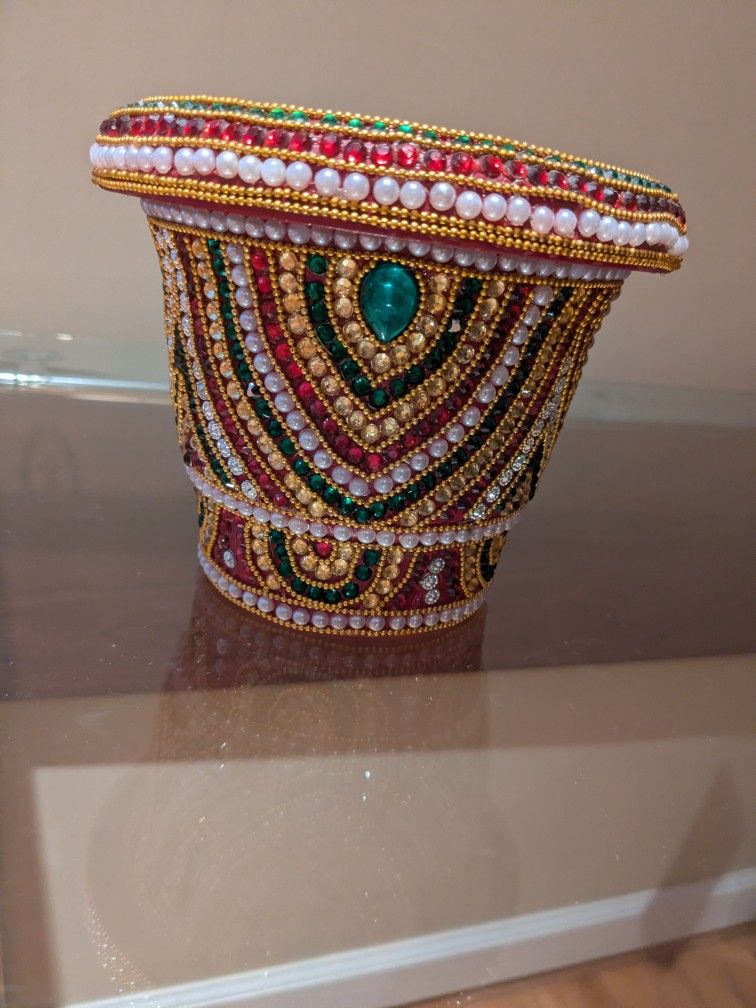 Decorative Pot