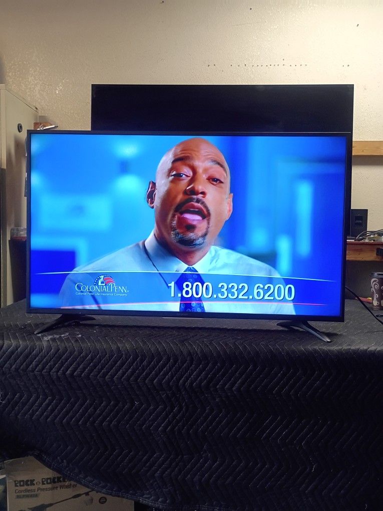 50 Inch Roku 4k Smart Beautiful Tv Comes With Remote Control Shows Great Picture Works Perfect Guaranteed