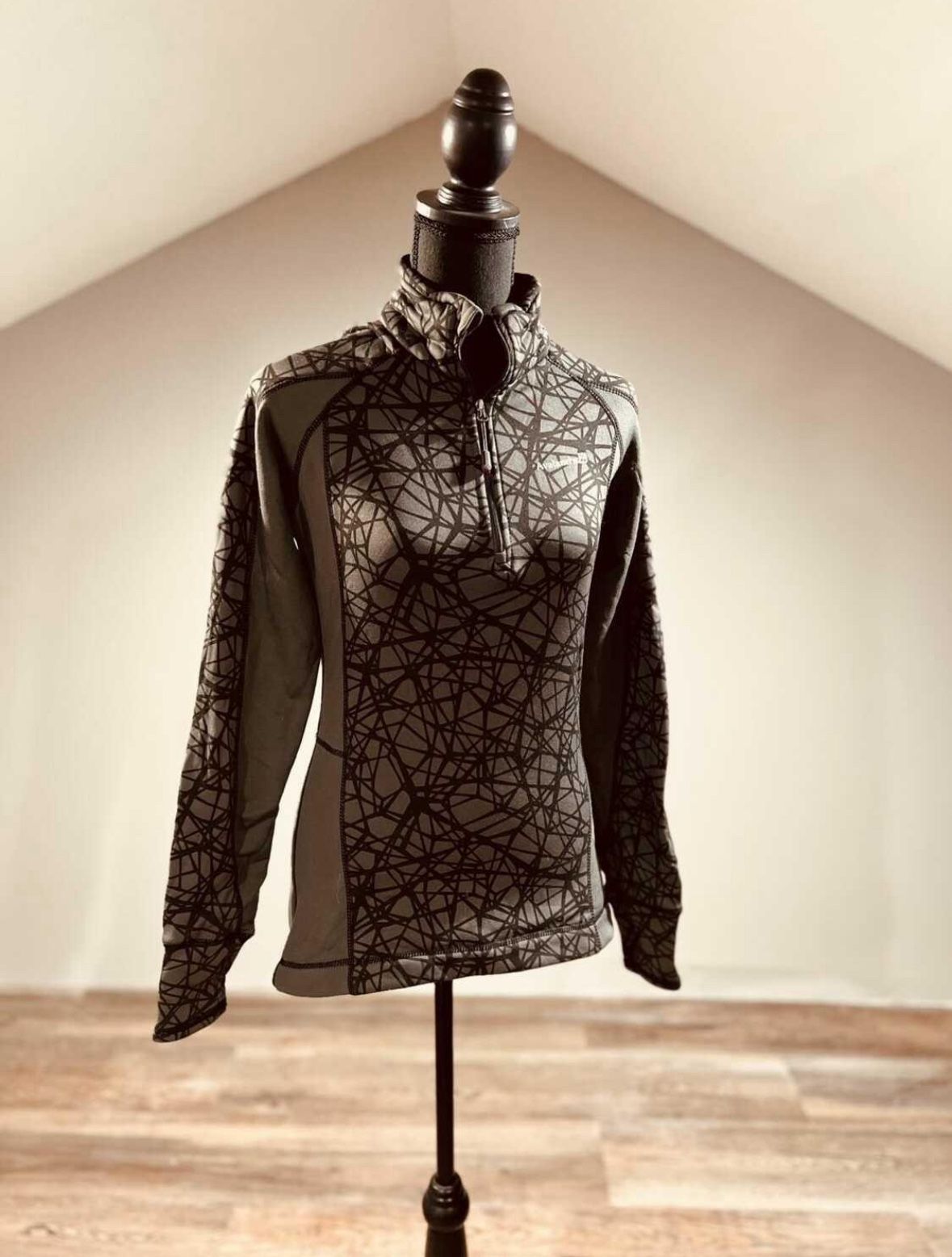 New Avalanche Dri-Fit Pullover - Small