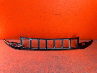 2017 2018 JEEP GRAND CHEROKEE SRT-8 FRONT UPPER GRILLE OEM