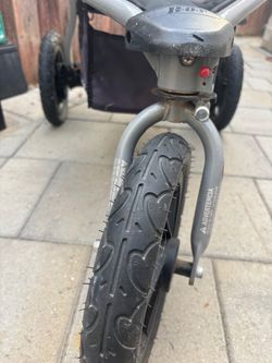 Stroller used “BoB” brand