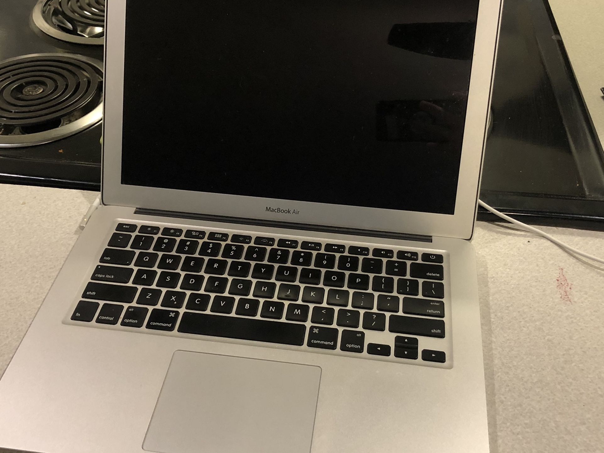 MacBook Air Mid 2011 13 -inch