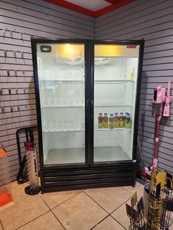 Store Cooler