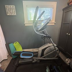 Nordic Track Commercial Elliptical