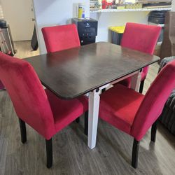 Drop Leaf Dining Table With 4 Comfy Chairs 