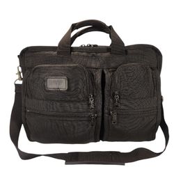 TUMI ALPHA NYLON BLACK  BRIEFCASE MESSENGER BAG SIZE 17X5X12



*price Is Firm*