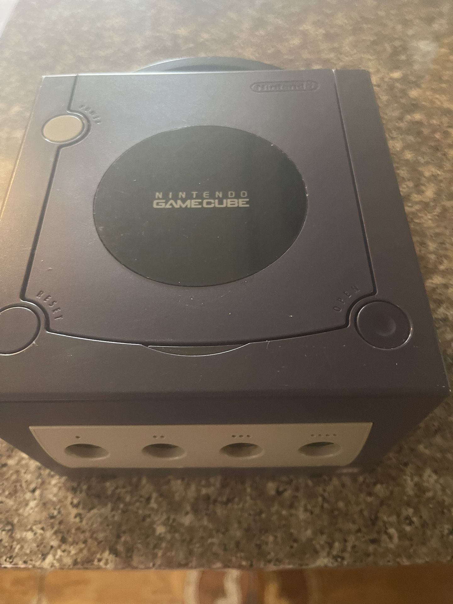 Nintendo GameCube DOL-001