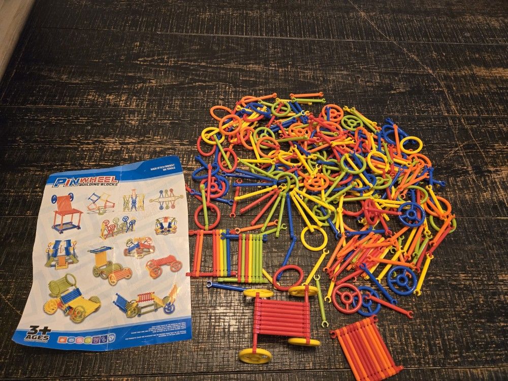 Pinwheel Building Sticks Set
