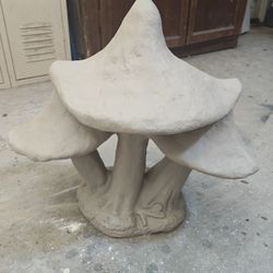 VINTAGE CONCRETE MUSHROOM STATUE 