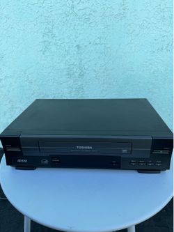 Toshiba W-412 4-Head VHS Video Cassette Recorder VCR