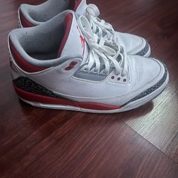 Jordan 3 Fire Reds 