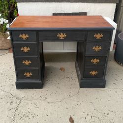Free Desk