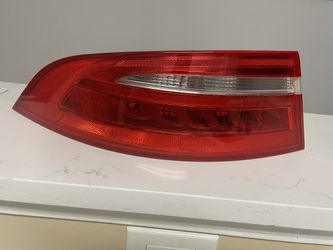 Jaguar XE 25T - (Fits 2016, 2017 & 2018) LR Tail Lamp Assembly