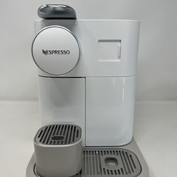 Nespresso Gran Lattissima Espresso Machine by De’Longhi – White - Model EN640W