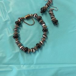 Glass And Metal Beads Earrings And Bracelet