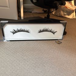 Framed Eyelash Wall Art – Modern Decor 