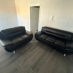 Brand New Sofa and Loveseat / Sofa y Loveseat Nuevos a Estrenar … Fast 🚚