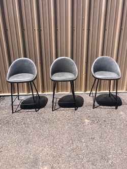 3 peace Chair