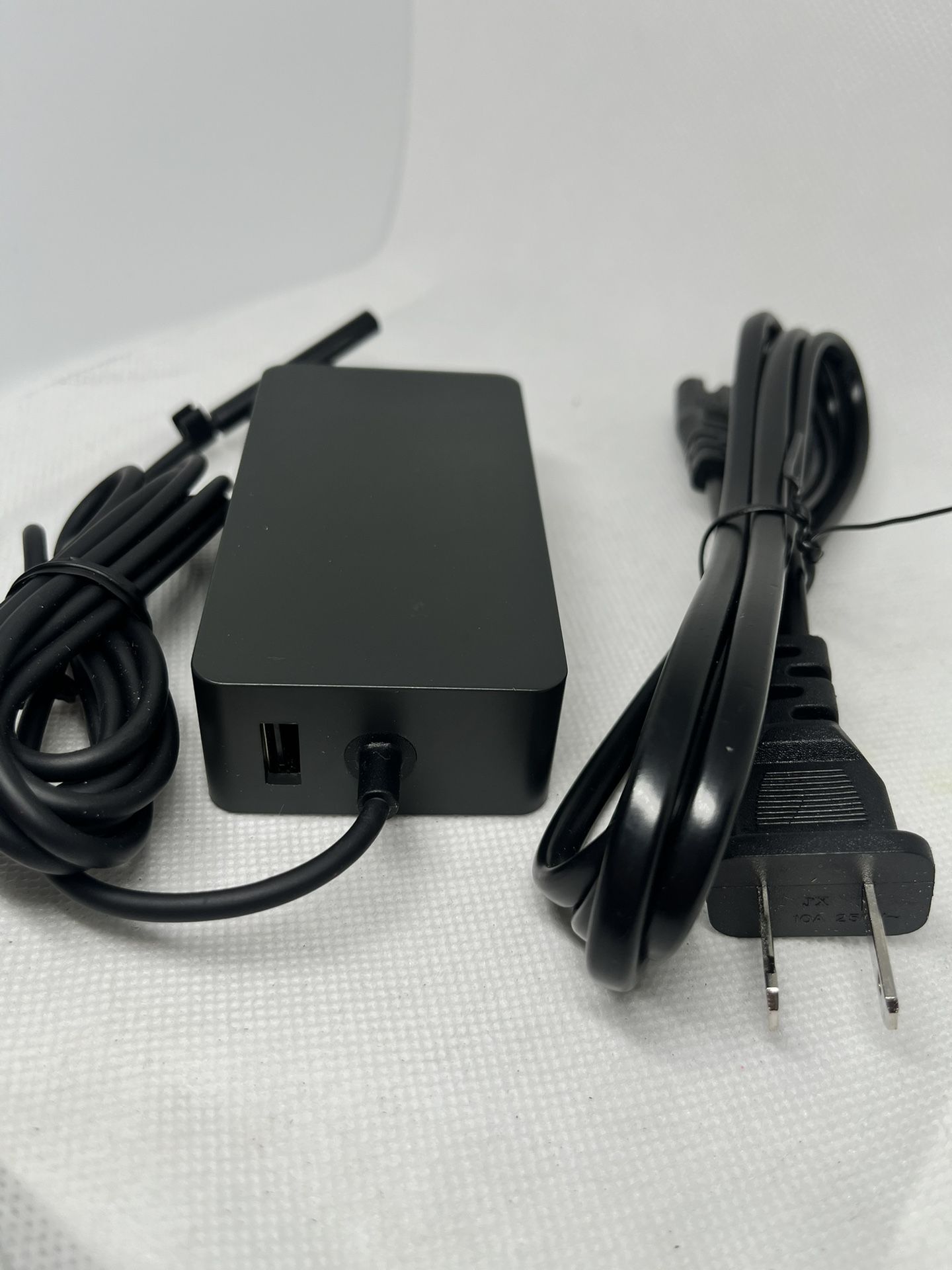 Compatible with: Surface Pro 3 Charger Surface Pro 4 Charger Surface Pro 5 Charger Surface Pro 6 Charger Surface Pro 7 Charger Surface Pro 8 Charger S