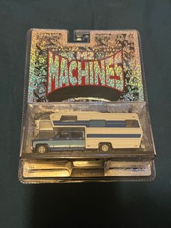 M2 Machines Die-Cast Truck Camper RV