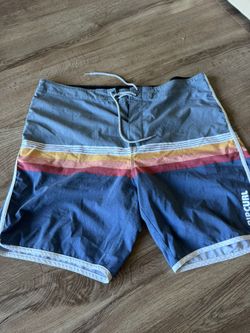 Men’s Quicksilver Shorts - Size XL