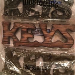 Brand New Never Used Keys Plaques For Hanging On The Wall For Hanging Keys Up $20.00
