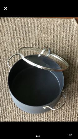 Black and gray cooking pot
