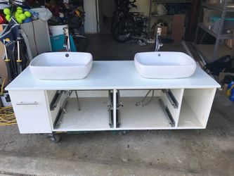 Sinks & High grade faucets**Plumber’s project**