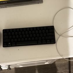 60% Mechanical Gaming Keyboard + Ultralight Honeycomb Wireless Mouse (White) – Working, Great Condition”