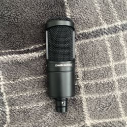 Audio Technica AT2020 W/ Mic stand 