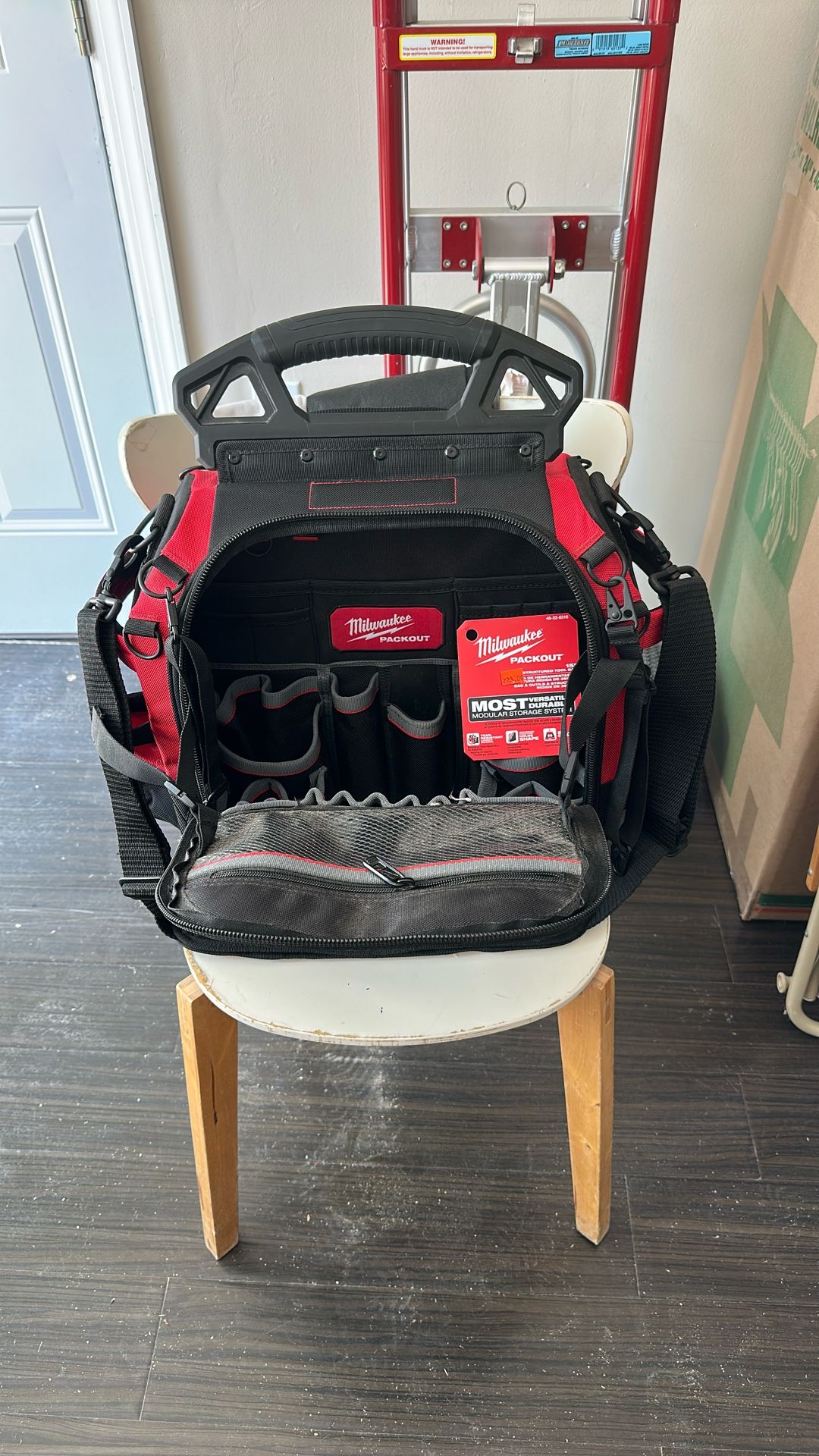 New - Milwaukee PACKOUT 15 in. Structured Tool Bag