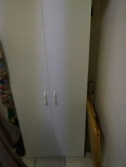 White cabnet with selves