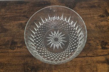 Vintage Arcoroc France "Diamant" clear glass salad or serving bowl