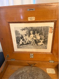 Antique Imperial symphonion music box with 20 discs